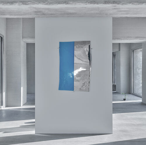 INITÏ mirror skyward blue